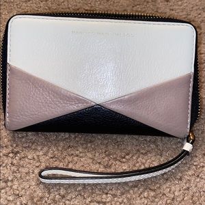 Marc Jacobs wristlet